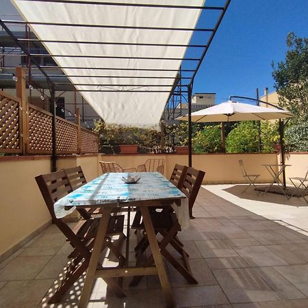 Appartamento Fronte Mare Con Parcheggio Privato Pescara Exteriör bild