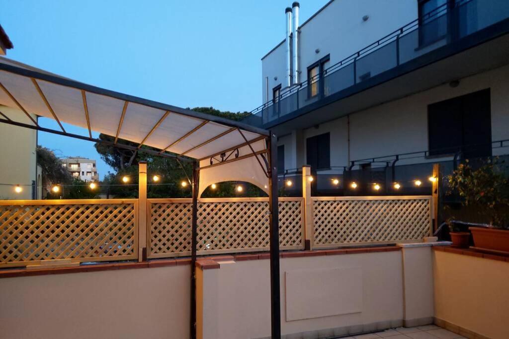 Appartamento Fronte Mare Con Parcheggio Privato Pescara Exteriör bild