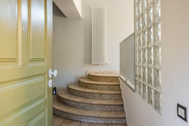 Appartamento Fronte Mare Con Parcheggio Privato Pescara Exteriör bild